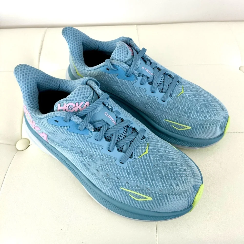 HOKA Clifton 9 running shoes - Picture 1 of 13